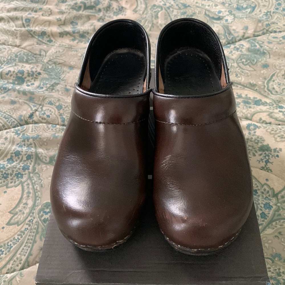 Dansko Clogs In Very Good Condition - image 1